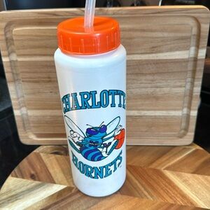 1989 Charlotte Hornets Official Licensed NBA water bottle